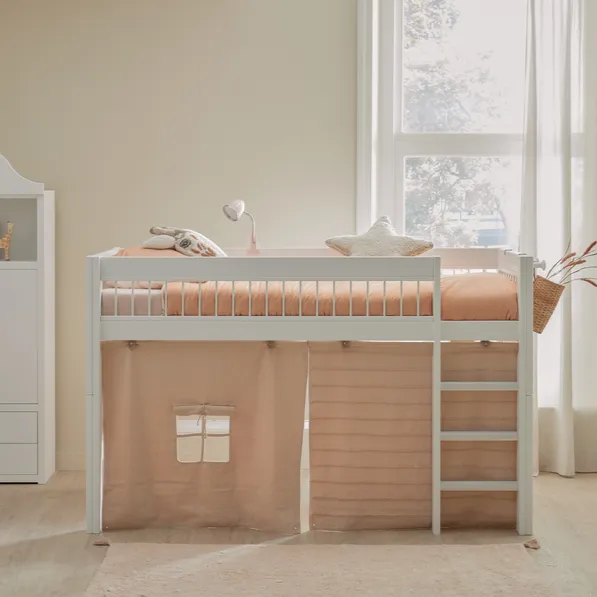 Semi high bed with straight ladder - Breeze